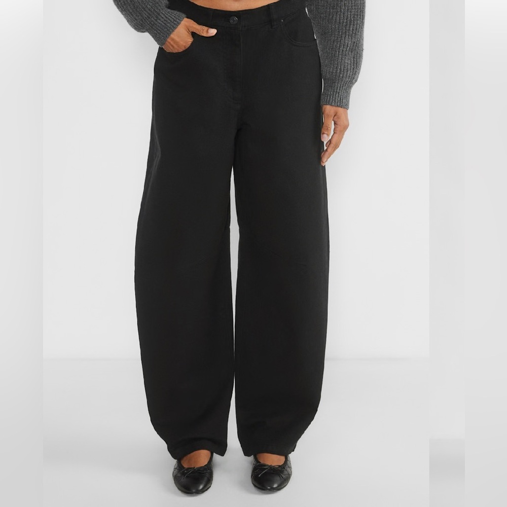 Aritzia Black Wide-Leg/Barrel Pants